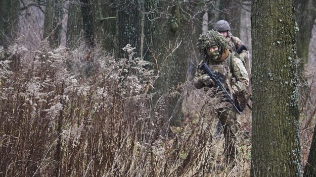 Украйна: Русия използва мирните преговори "като прикритие" за военните си действия