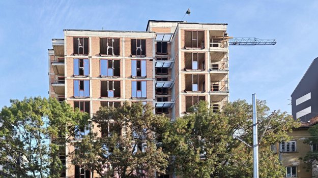 Строителството у нас отбелязва месечен и годишен ръст през август 