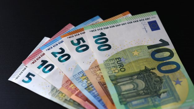 България е първа в ЕС по среден ръст на почасовите разходи за труд