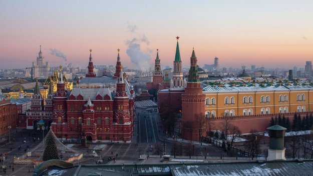 Украйна удари масирано по Москва и Крим, руските "фалшиви победи" продължават