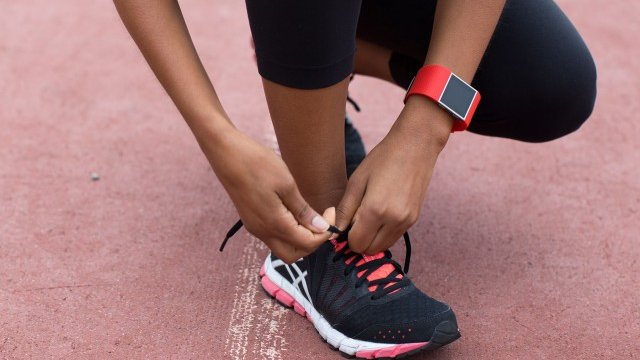 <p>
	<em>Снимка: Fitbit Facebook page</em></p>
