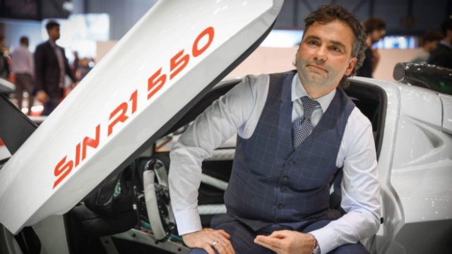 <p>
	&nbsp;Росен Даскалов, основател и главен изпълнителен директор на &quot;Син Карс индъстри&quot;<em>. Снимка: Компанията</em></p>
