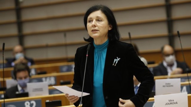 <p>
	Вера Йоурова.<em> Снимка: EPA/БГНЕС</em></p>
