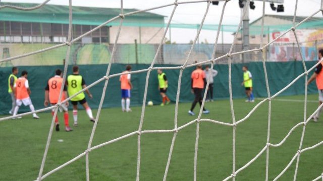 <p>
	Предприемачите в действие - на спортния терен. <em>Снимка: Myteam.bg</em></p>
