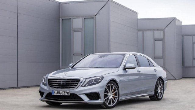 <p>
	<em>Снимки: Mercedes-Benz </em></p>
