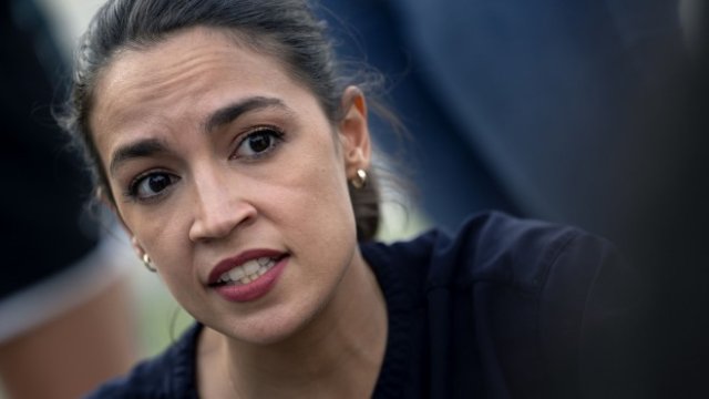 <p>
	Александрия Окасио-Кортес. <em>Снимка: Bloomberg L.P.</em></p>
