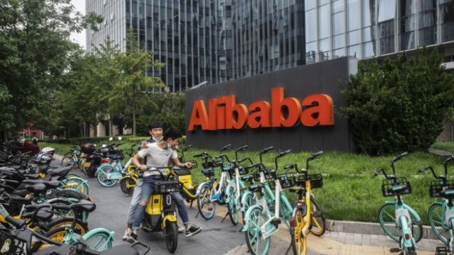 Защо властите в Китай разследват Alibaba?