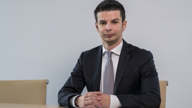 <p>
	Д-р Светослав Ценов. <em>Снимка: Личен архив</em></p>
