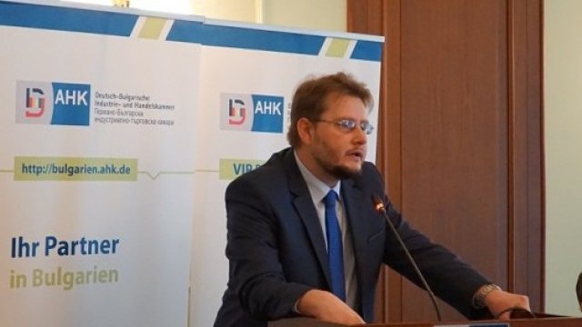 <p>
	Теодор Седларски. Снимка: <em>Министерство на икономиката</em></p>
