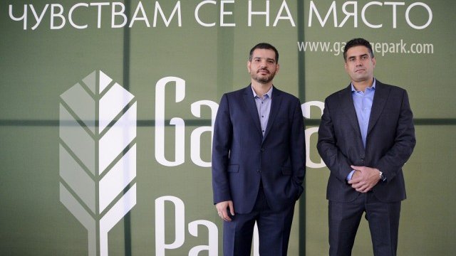 <p>
	Атанас Гаров и Давид Давидов, управляващи партньори в&nbsp;<a href="http://www.garitagepark.com" target="_blank"><strong>Garitage Park</strong></a>. <em>Снимка:&nbsp;Garitage Park</em></p>
