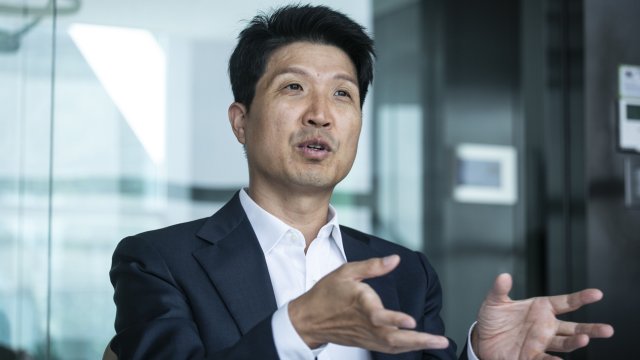 Главният финансов директор на SK On Ким Кьон-хан. Снимка: Bloomberg L.P.