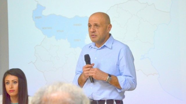 <p>
	Томислав Дончев. Снимка: <em>ГЕРБ</em></p>
