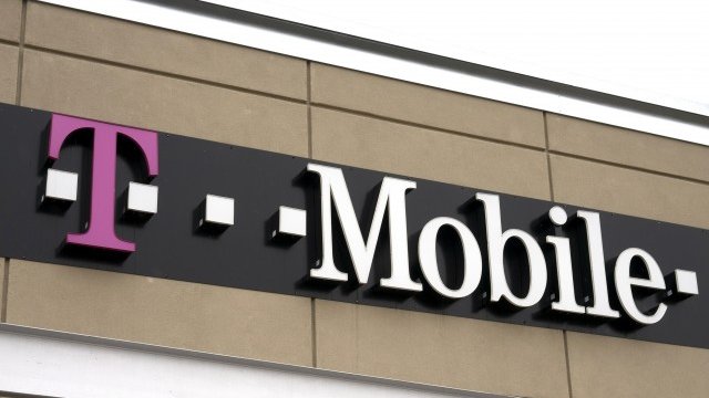 <p>
	Главният финансов директор на T-Mobile US подхрани спекулациите за сливане. <em>Снимка: Ройтерс</em></p>
