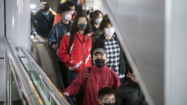 Коронавирусът удари и пазарите