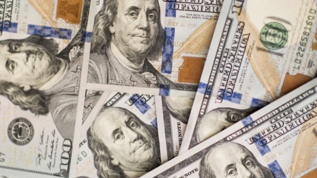 Какво мисли JPMorgan за долара