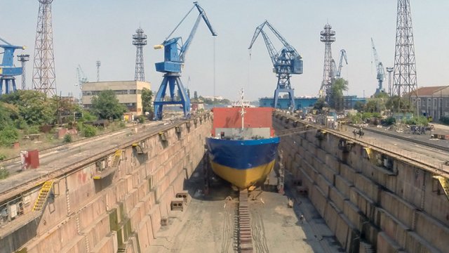 Сух док Снимка: odessos-yard.bg