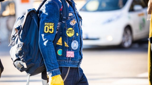 <p>
	Минувач по време на&nbsp;Pitti Uomo С<em>нимка: Getty</em></p>
