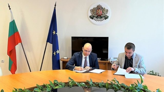 <p>
	<em>Снимка:&nbsp;AES България&nbsp;</em></p>
