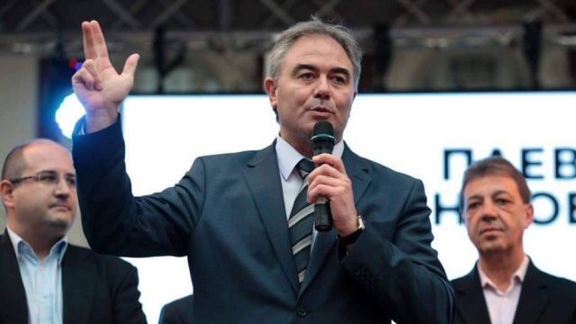 <p>
	Георг Спартански от РБ печели изборите в Плевен с 59%. <em>Снимка: РБ</em></p>
