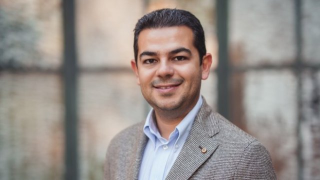 <p>
	Александър Величков, ритейл директор в Huawei България и Македония. <em>Снимка: личен архив</em></p>
