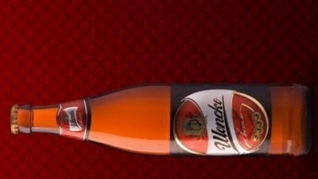 <p>
	<em>Алмус, Шопско и Мизия са основните марки пиво на дружеството. Снимка: lomskopivo.com</em></p>
