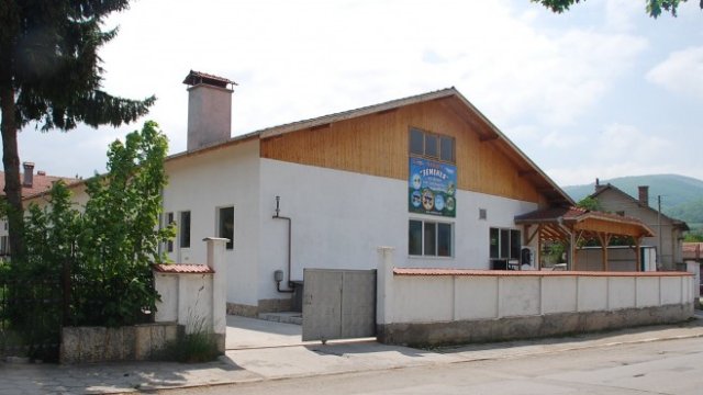 <p>
	Мандра Земенея. <em>Снимка: Facebook</em></p>
