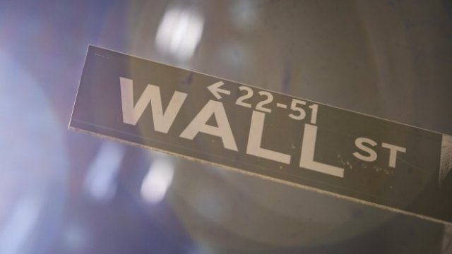Къде ще са щедрите и не толкова щедрите бонуси на Wall Street