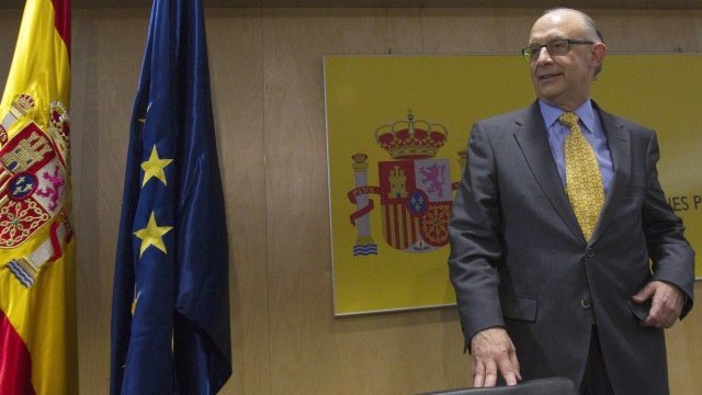 <p>
	Финансовият министър на Испания Кристобал Монторо. <em>Снимка: Ройтерс</em></p>
