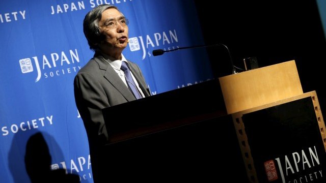 <p>
	Харухико Курода: &quot;Смятаме, че целта от 2% инфлация ще бъде постигната с настоящите количествени и качествени облекчения&quot;. <em>Снимка: Ройтерс</em></p>
