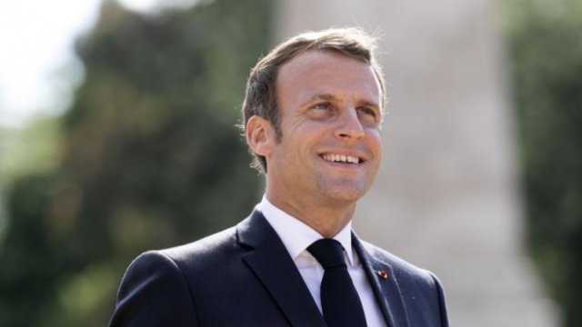 <p>
	Президентът на Франция Еманюел Макрон не можа да скрие&nbsp;идеологическата кухина в неговата линия.<em> Снимка: Simon Dawson/Bloomberg</em></p>
