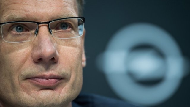 <p>
	Главният изпълнителен директор на Opel Микаел Лошелер.&nbsp;<em>Снимка:&nbsp;Andreas Arnold/Bloomberg</em></p>
