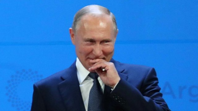 <p>
	Руският президент Владимир Путин. <em>Снимка: Ройтерс</em></p>
