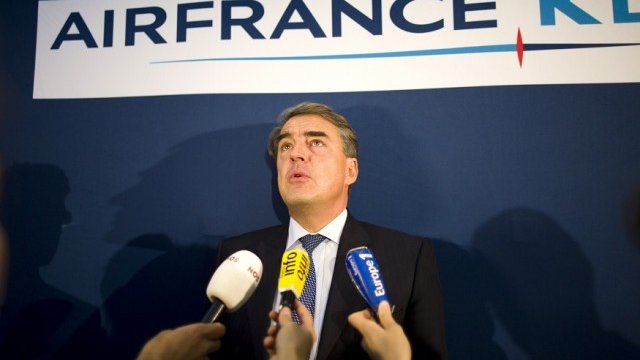 <p>
	<em>Главният изпълнителен директор на Air France-KLM Александър дьо Жуниак. Снимка: Архив Ройтерс</em></p>

