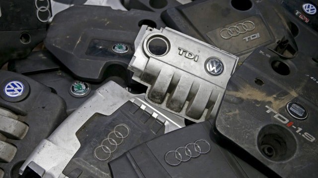 <p>
	Швейцария забранява временно вноса на дизелови коли с марките&nbsp;Audi, Seat, Skoda и Volkswagen. <em>Снимка: Ройтерс</em></p>
