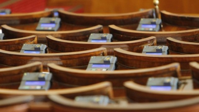 <p>
	<em font-size:="" pt="" style="color: rgb(102, 102, 102); font-family: ">Снимка: Олег Попов, Investor Media Group</em></p>
