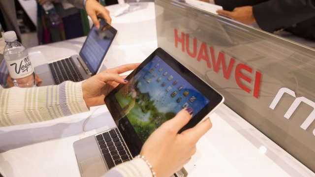 <p>
	Таблетите с&nbsp;Android &nbsp;са все по-предпочитани в Китай. <em>Снимка: Ройтерс</em></p>
