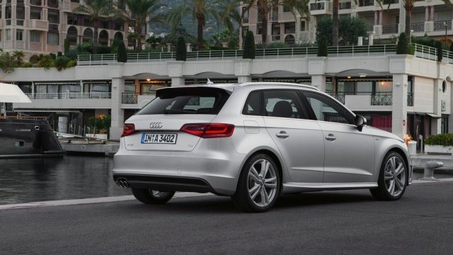 <p>
	Най-успешният модел на компанията през март - А3.<em> Снимка: Audi</em></p>
