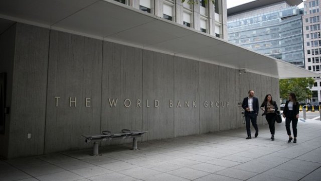 <p>
	<em>Централата на Световната банка във Вашингтон. Снимка: Al Drago/Bloomberg</em></p>
