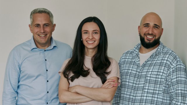 Снимка: adhub.