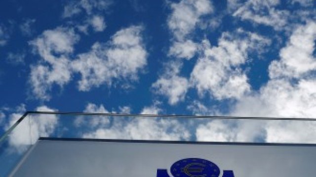 <p>
	<em>Сниммка: Архив на Ройтерс</em></p>
