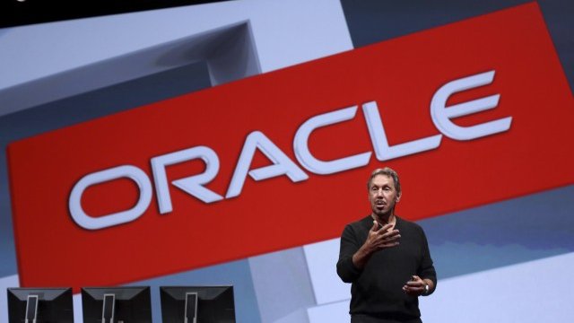 <p>
	Президентът на Борда на директорите на Oracle Лари Елисън. <em>Снимка: Ройтерс</em></p>
