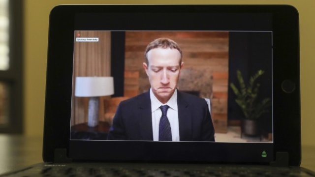 <p>
	Марк Зукърбърг. <em>Снимка: Bloomberg LP</em></p>
