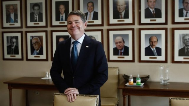 <p>
	&nbsp;Лидерът на еврогрупата и министър на финансите на Ирландия Паскал Донахю. <em>Снимка:&nbsp;EPA/YANNIS KOLESIDIS</em></p>
