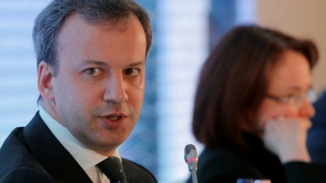 <p>
	Вицепремиерът на Русия Аркадий Дворкович.<em> Снимка: Архив Ройтерс</em></p>
