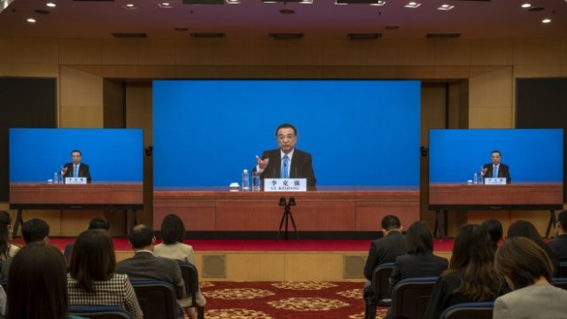 <p>
	Премиерът на Китай Ли Къцян. <em>Снимка: Bloomberg LP</em></p>
