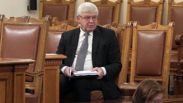 <p>
	Министърът на здравеопазването Кирил Ананиев. <em>Снимка: БТА</em></p>
