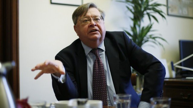 <p style="text-align: justify;">
	Членът на Комитета по парична политика нa АЦБ Иън Маккафърти. <em>Снимка: архив, Ройтерс</em></p>
