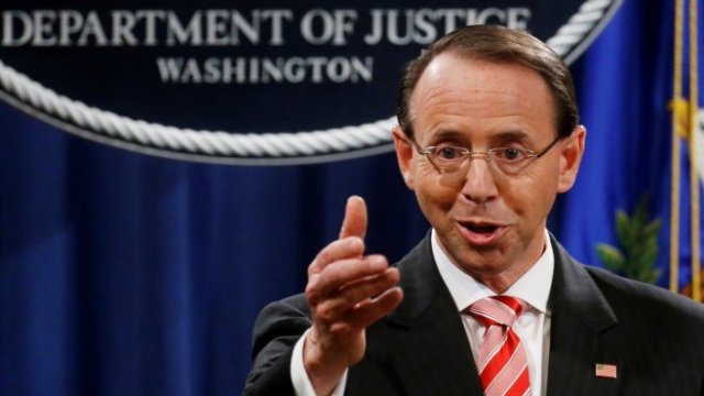 <p>
	Заместник-главният прокурор и заместник-министър на правосъдието на САЩ Род Розенстайн. <em>Снимка: Ройтерс&nbsp;</em></p>
