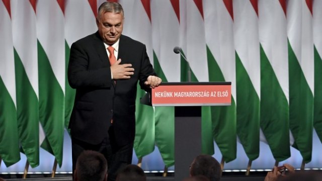 <p>
	<em>Снимка:&nbsp;&nbsp;EPA/Szilard Koszticsak</em></p>
