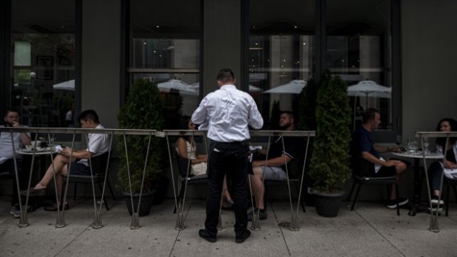 <p>
	<em>Снимка: Christopher Katsarov Luna/Bloomberg</em></p>
